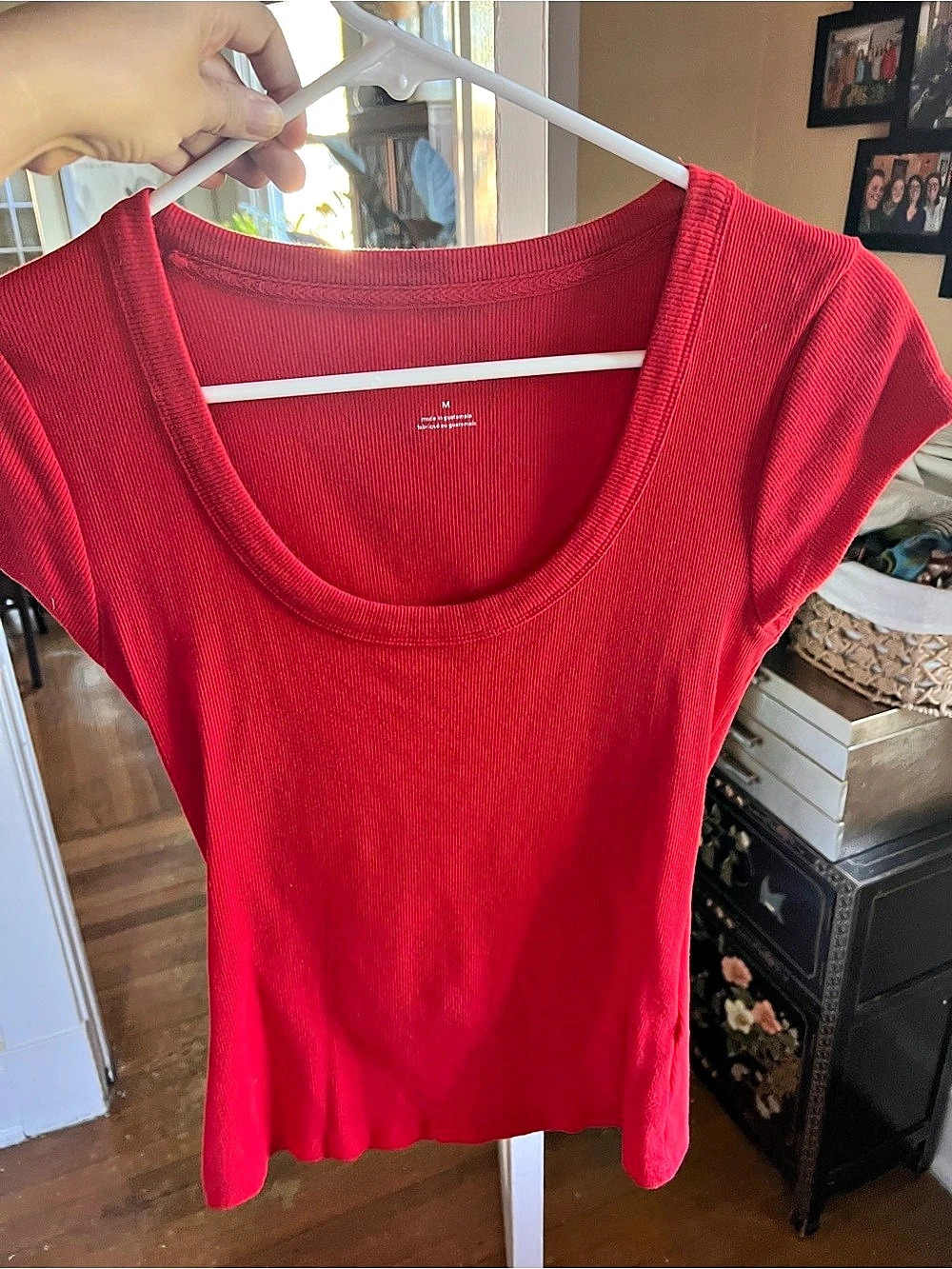 PILCRO Slim Scoop-Neck Tee Ribbed Short Sleeve Red Medium